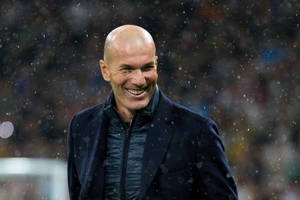 Zinedine Zidane Dikabarkan Siap Gantikan Roberto Mancini Sebagai Pelatih Timnas Arab Saudi