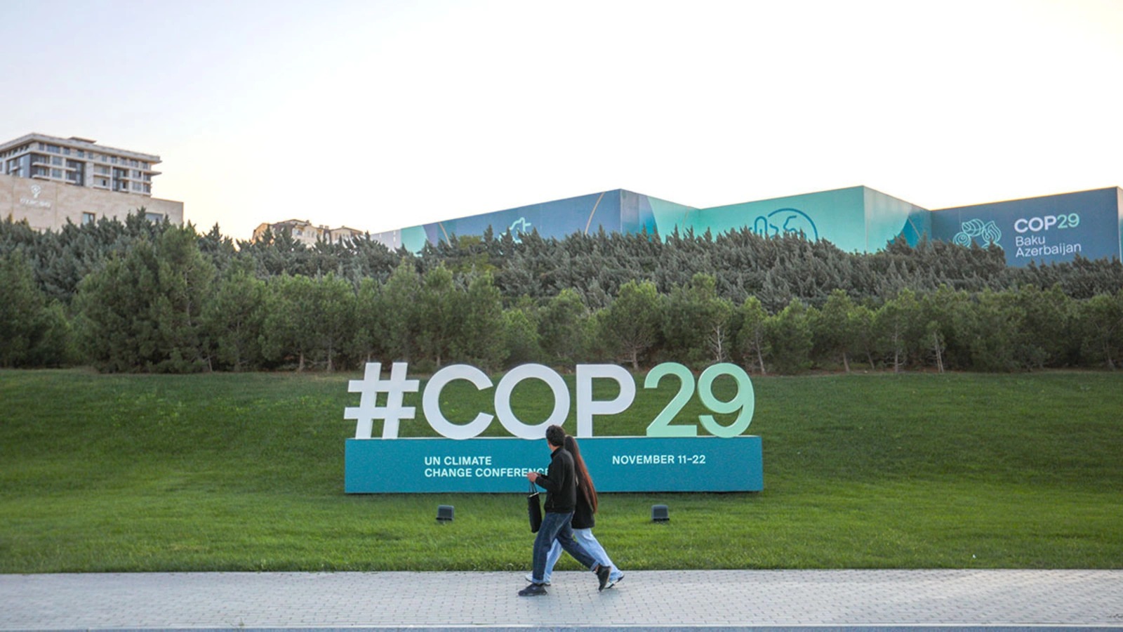 Indonesia Tunda Peluncuran Komitmen Emisi Karbon Terbaru pada COP29