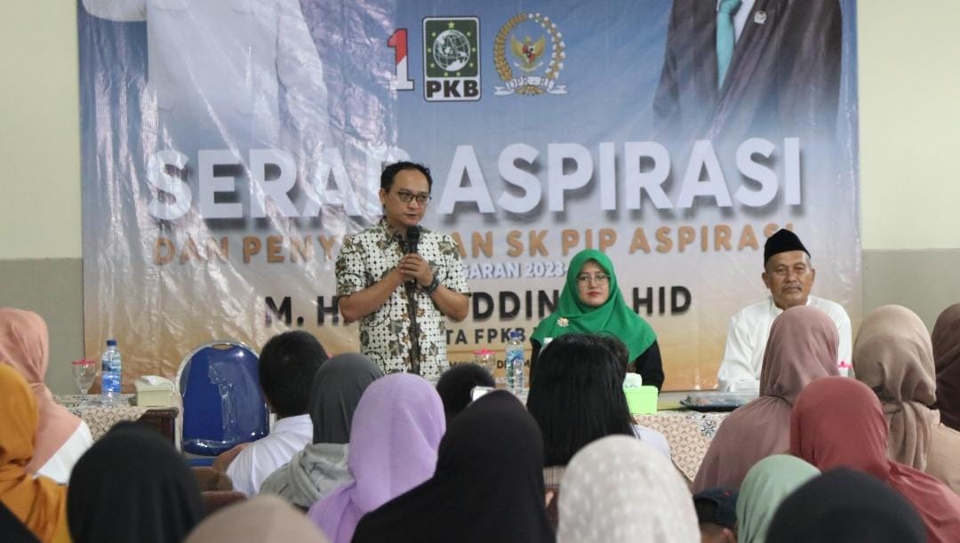 Cak Udin Salurkan 42 Ribu Beasiswa PIP untuk Pelajar di Malang Raya