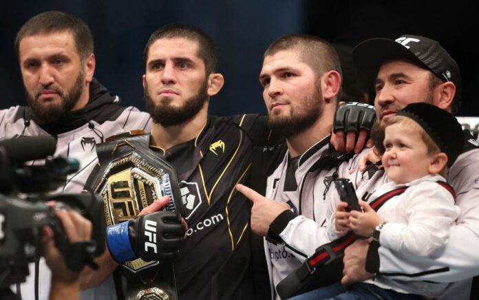 Islam Makhachev dan Umar Nurmagomedov Bertarung di UFC 311, Khabib: "Semoga Saya Bisa Survive"