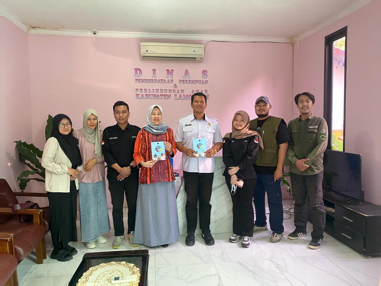 Lindungi Perempuan dan Anak dari Radikalisme, DPPPA Lamongan Gelar FGD Bersama Duta Damai BNPT Regional Jawa Timur dan PC Fatayat NU Lamongan