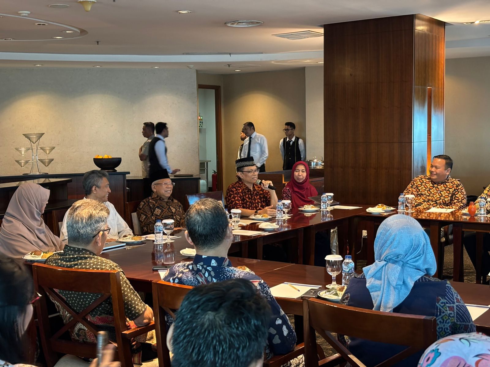 Ma’ruf Amin Soroti Tantangan dan Arah Baru Ekonomi Syariah Indonesia